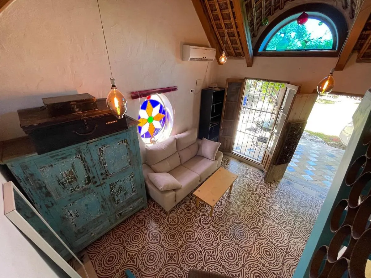 בית הארחה אל פלמאר 	Chozito De Paja A 300M. Playa Mangueta בית כפרי
